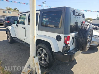 2017 Jeep Wrangler Unlimited Sahara - miniatura 6
