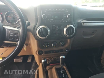 2017 Jeep Wrangler Unlimited Sahara - miniatura 11