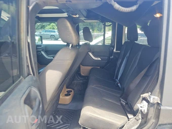 2017 Jeep Wrangler Unlimited Sahara - miniatura 13