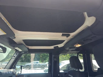 2017 Jeep Wrangler Unlimited Sahara - miniatura 18
