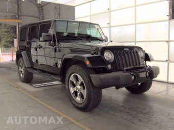 2017 Jeep Wrangler Unlimited Sahara - miniatura 3