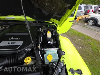 2017 Jeep Wrangler Unlimited Sahara - miniatura 24