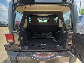 2017 Jeep Wrangler Unlimited Sahara - miniatura 14