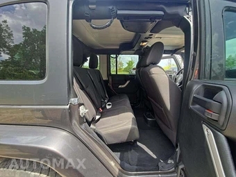 2017 Jeep Wrangler Unlimited Sahara - miniatura 16