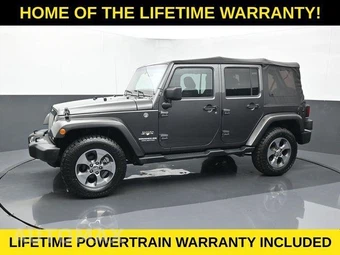 2017 Jeep Wrangler Unlimited Sahara - miniatura 3
