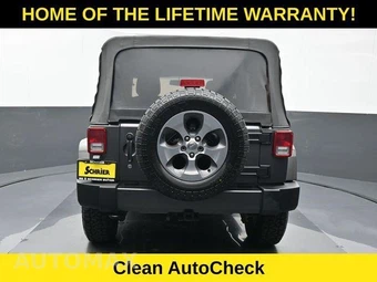 2017 Jeep Wrangler Unlimited Sahara - miniatura 5
