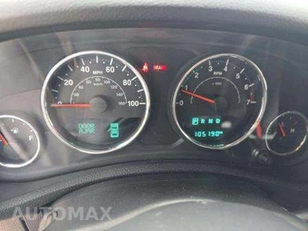 2017 Jeep Wrangler Unlimited Sahara - miniatura 9