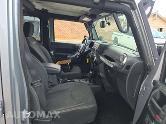 2017 Jeep Wrangler Unlimited Sahara - miniatura 15
