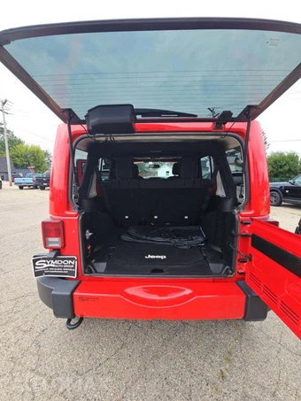 2017 Jeep Wrangler Unlimited Sahara - miniatura 11
