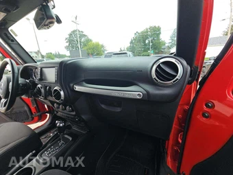2017 Jeep Wrangler Unlimited Sahara - miniatura 16