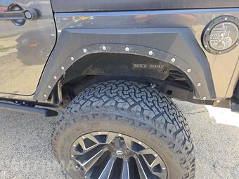 2017 Jeep Wrangler Unlimited Sahara - miniatura 23