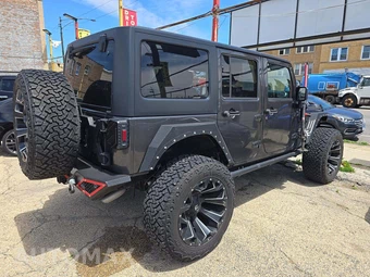 2017 Jeep Wrangler Unlimited Sahara - miniatura 3