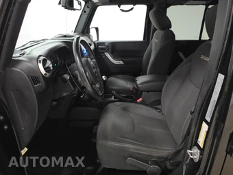 2017 Jeep Wrangler Unlimited Sahara - miniatura 7