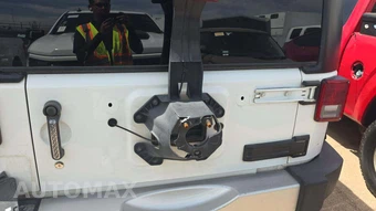 2017 Jeep Wrangler Unlimited Sahara - miniatura 24