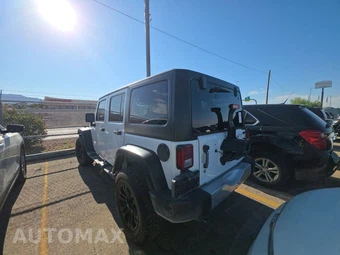 2017 Jeep Wrangler Unlimited Sahara - miniatura 6