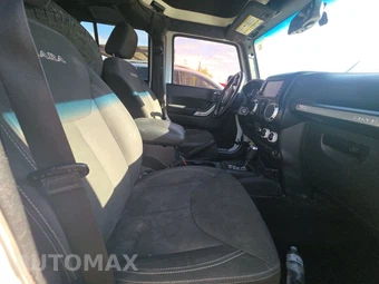 2017 Jeep Wrangler Unlimited Sahara - miniatura 8