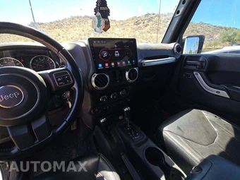 2017 Jeep Wrangler Unlimited Sahara - miniatura 10