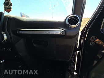 2017 Jeep Wrangler Unlimited Sahara - miniatura 19