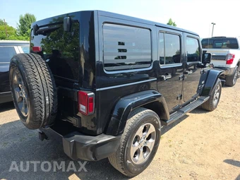2017 Jeep Wrangler Unlimited Sahara - miniatura 4