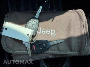 2017 Jeep Wrangler Unlimited Sahara - miniatura 41