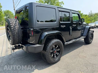 2017 Jeep Wrangler Unlimited Sahara - miniatura 6