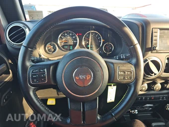 2017 Jeep Wrangler Unlimited Sahara - miniatura 10