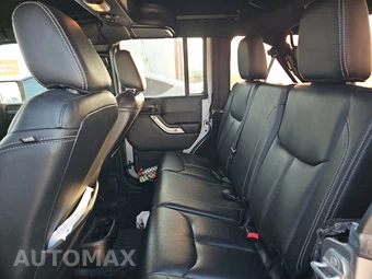 2017 Jeep Wrangler Unlimited Sahara - miniatura 13