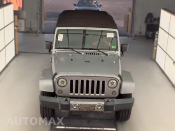 2017 Jeep Wrangler Unlimited Sahara - miniatura 2