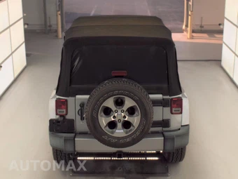 2017 Jeep Wrangler Unlimited Sahara - miniatura 5