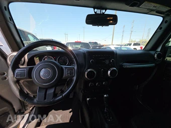 2017 Jeep Wrangler Unlimited Sahara - miniatura 11