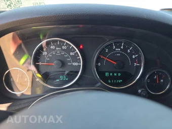 2017 Jeep Wrangler Unlimited Sahara - miniatura 12