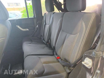 2017 Jeep Wrangler Unlimited Sahara - miniatura 13