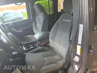2017 Jeep Wrangler Unlimited Sahara - miniatura 6