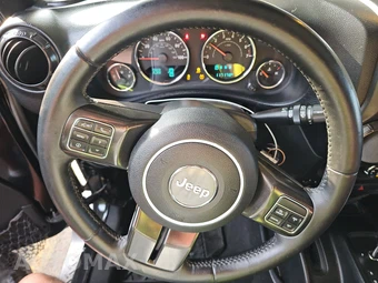 2017 Jeep Wrangler Unlimited Smoky Mountain Edition - miniatura 10