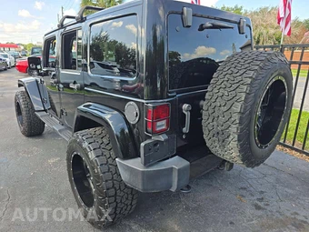 2017 Jeep Wrangler Unlimited Smoky Mountain Edition - miniatura 2