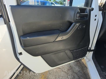 2017 Jeep Wrangler Unlimited Sport - miniatura 9