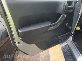 2017 Jeep Wrangler Unlimited Sport - miniatura 9