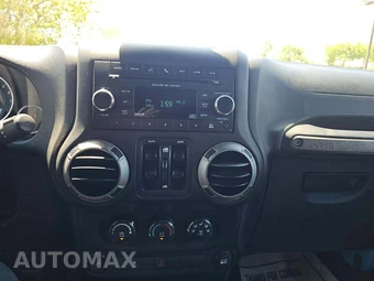 2017 Jeep Wrangler Unlimited Sport - miniatura 10