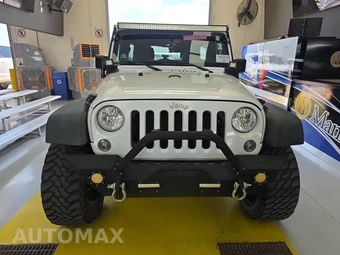 2017 Jeep Wrangler Unlimited Sport - miniatura 2