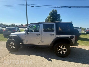 2017 Jeep Wrangler Unlimited Sport - miniatura 11