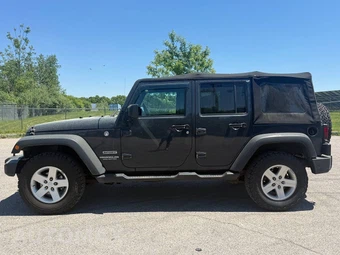 2017 Jeep Wrangler Unlimited Sport - miniatura 2
