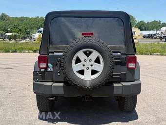 2017 Jeep Wrangler Unlimited Sport - miniatura 4