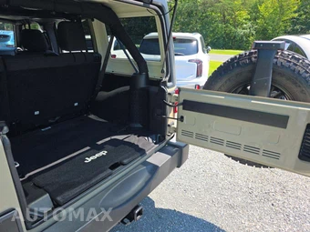2017 Jeep Wrangler Unlimited Sport - miniatura 14