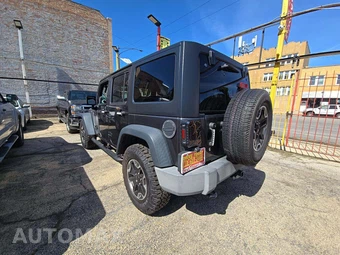 2017 Jeep Wrangler Unlimited Sport - miniatura 2