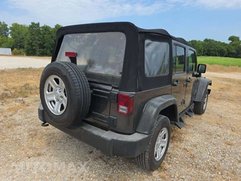 2017 Jeep Wrangler Unlimited Sport - miniatura 3