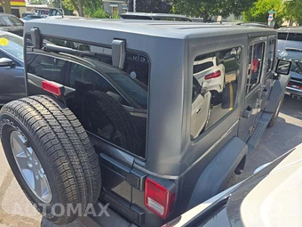 2017 Jeep Wrangler Unlimited Sport - miniatura 3