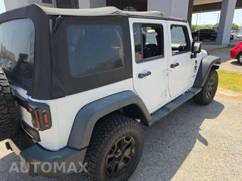 2017 Jeep Wrangler Unlimited Willys Wheeler Edition - miniatura 2