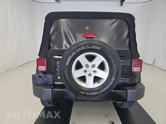 2017 Jeep Wrangler Unlimited Willys Wheeler Edition - miniatura 5