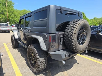 2017 Jeep Wrangler Unlimited Willys Wheeler Edition - miniatura 6