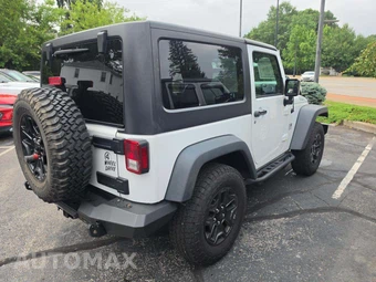 2017 Jeep Wrangler Willys Wheeler Edition - miniatura 3